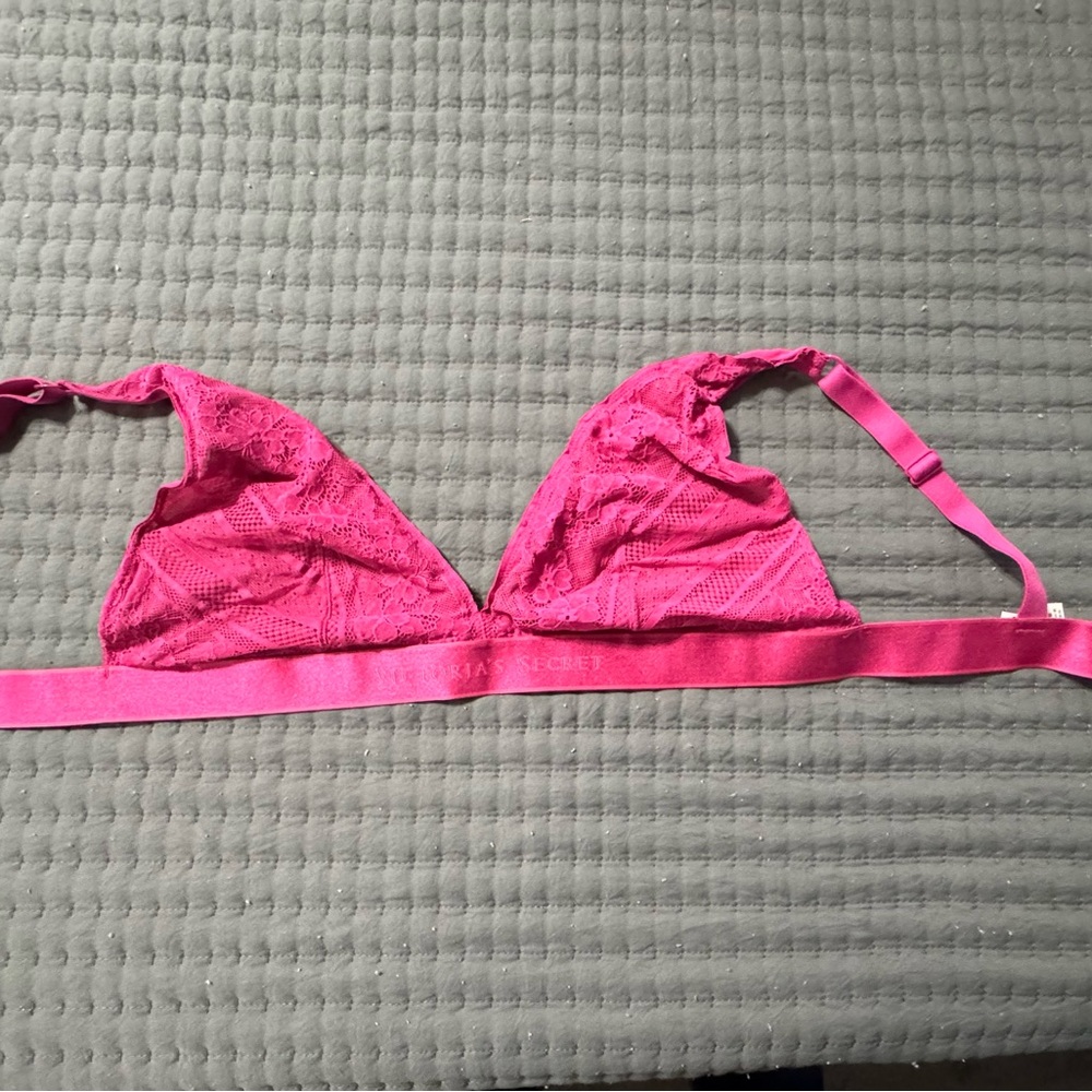 Victoria's Secret Pink Lace Bra